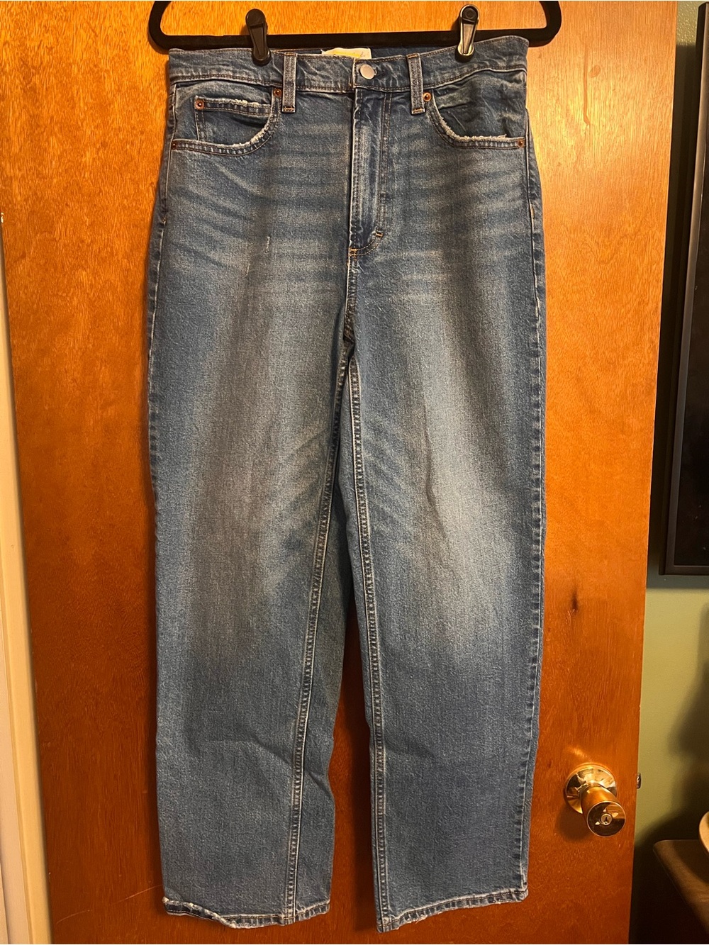 Universal Thread Straight-Leg Women’s Jeans